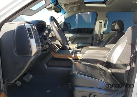 2019 Chevrolet Silverado K2500 High Country z USA, uszkodzony, nr VIN 1GC1KUEYXKF197330